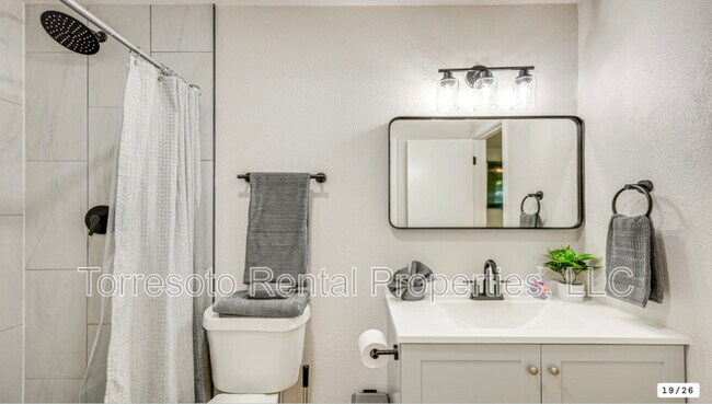 Building Photo - 5524 Allbrook