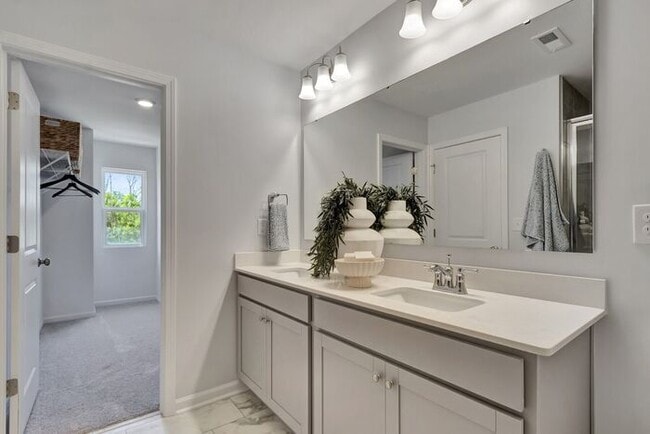 Building Photo - Townhouse Arberdene