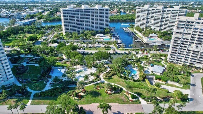 Building Photo - 4201 N Ocean Blvd