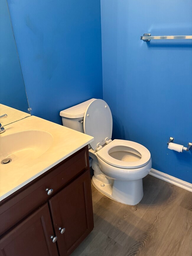 Building Photo - 1892 Beegee Ct