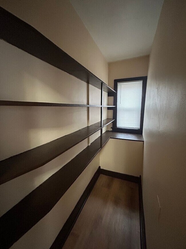 Building Photo - 1530N29thJ