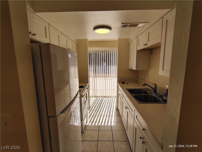 Building Photo - 3655 Kolendo Ct