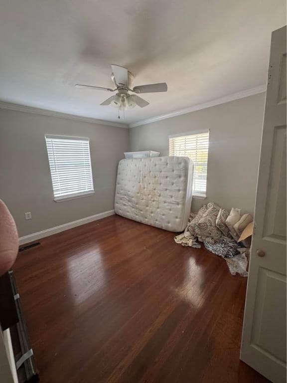 Building Photo - 1533 Harle Ave NW