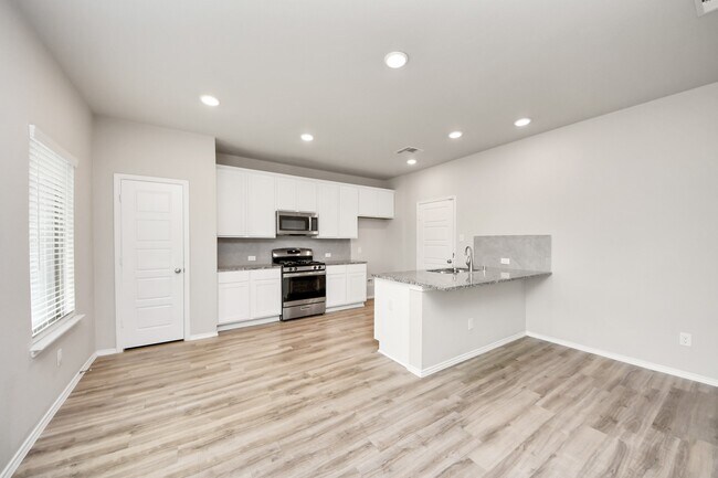 Building Photo - 6734 Scarlet Sagebrush St