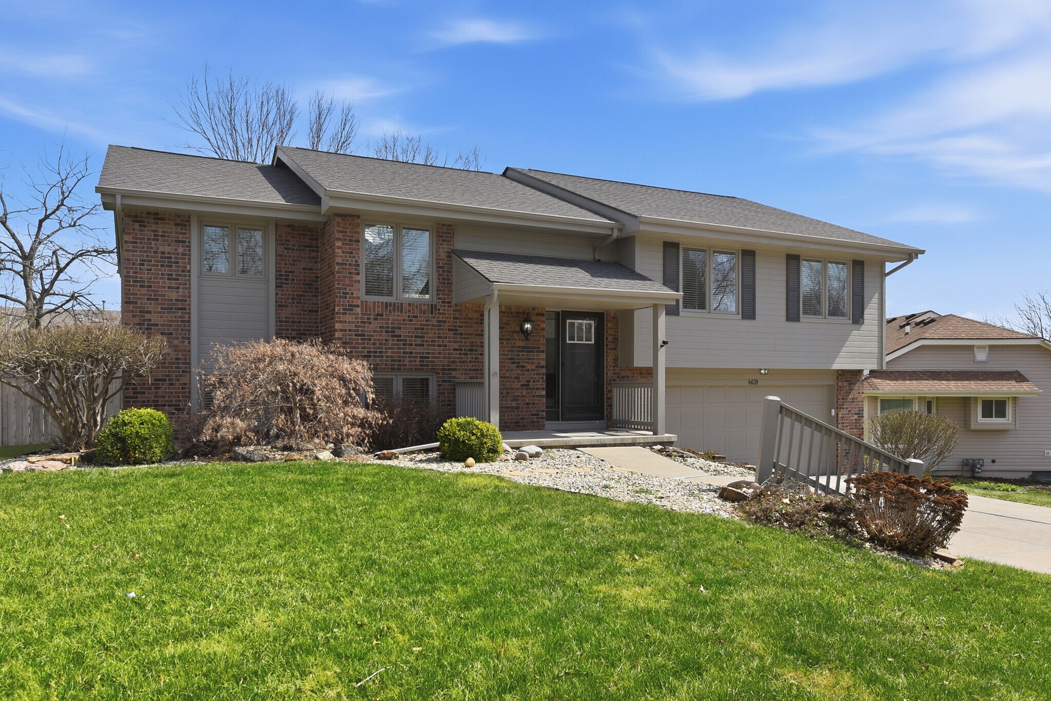 Building Photo - 4639 S 154th Avenue Cir