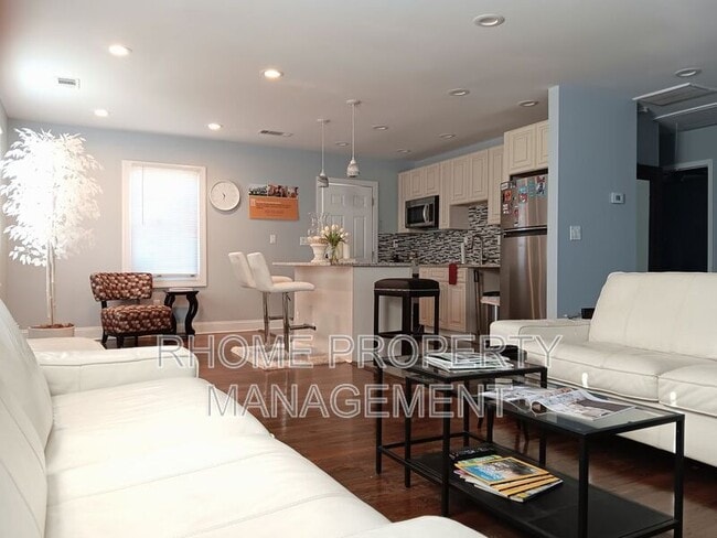 Building Photo - 1711 Candler Rd