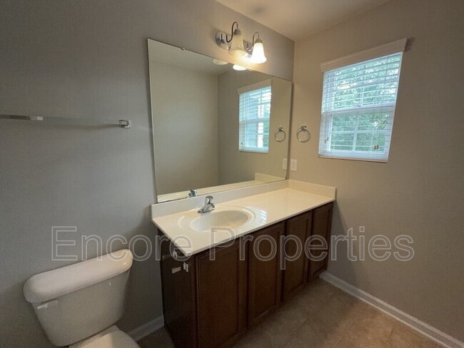 Building Photo - 1200 Grace Point Rd