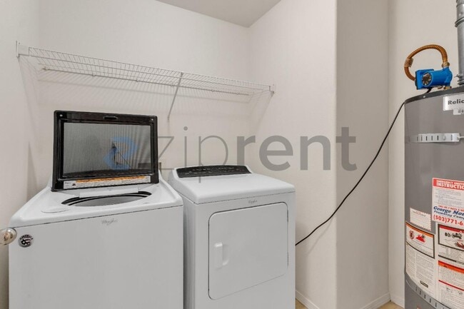 Building Photo - Unit