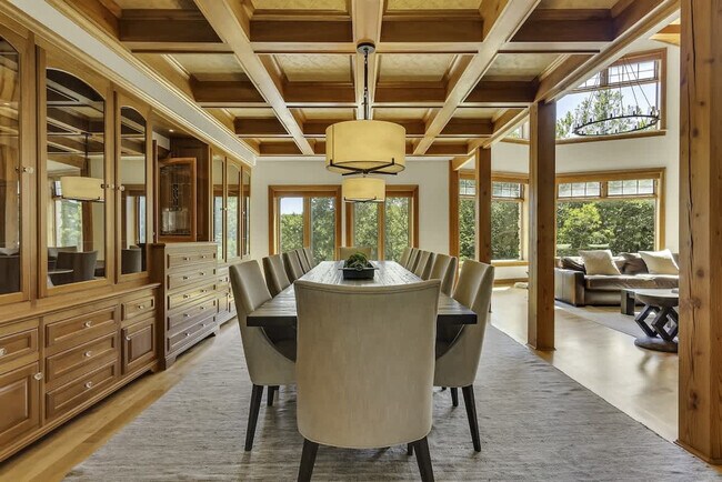 Building Photo - 1774 State Hwy UU