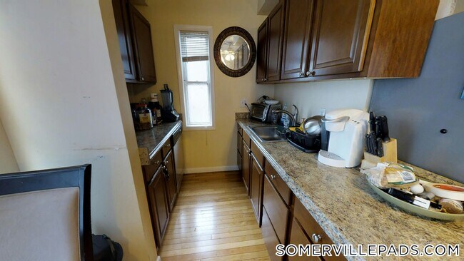 Building Photo - 12-14 Hancock St