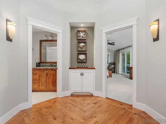 Building Photo - Ideal Location w/ Ocean Views - Perfect Spot for Del Mar Racing Season