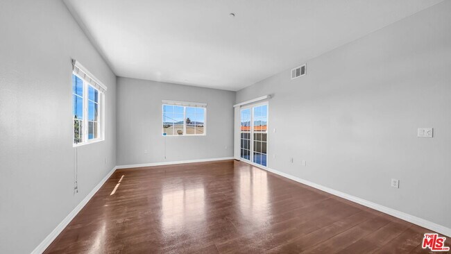 Building Photo - 1408 W Washington Blvd