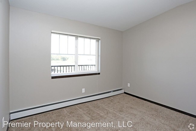 Building Photo - 3200 Old Stone Way NE