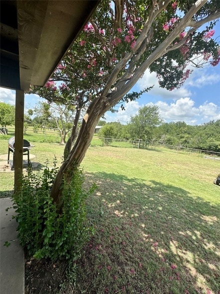 Building Photo - 122 Don Propp Rd