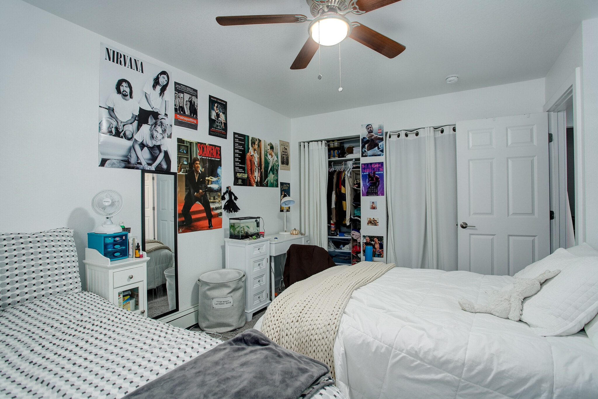 1224 BR #2- 2 closets - 1224 11th St