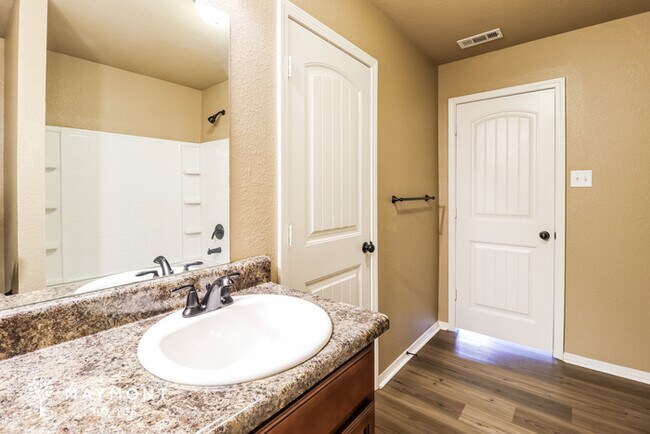 Building Photo - 6413 Amalie Dr