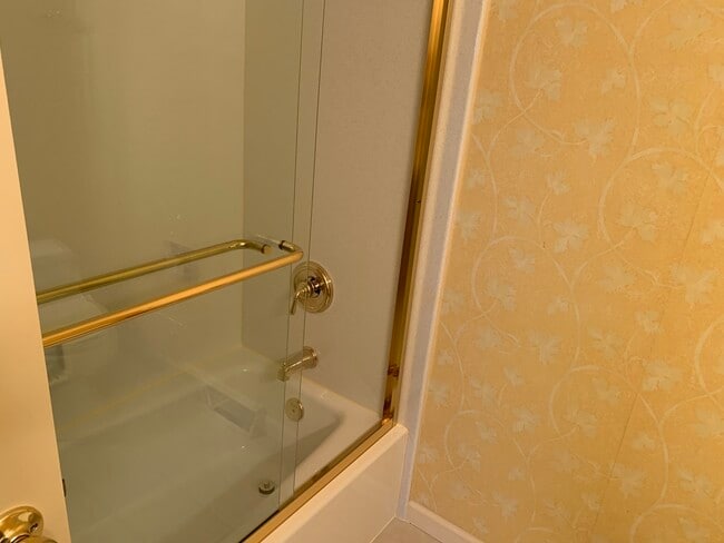 Building Photo - 7609 Hayenga Ln