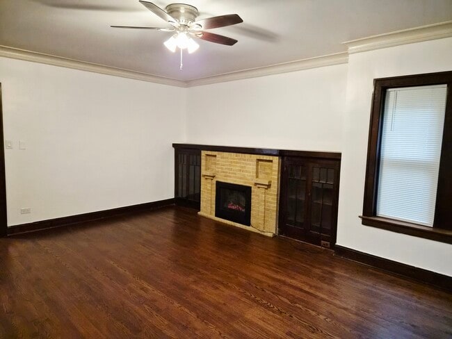 Building Photo - 7826 S Bennett Ave