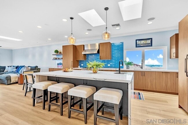 Building Photo - 7564 Navigator Cir