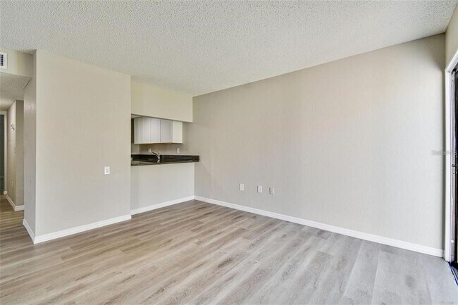 Building Photo - 726 Haven Pl