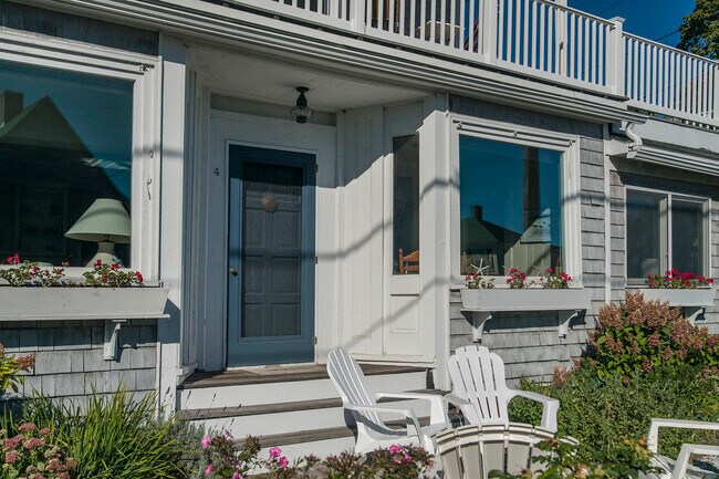 Building Photo - 281 Beach Ave