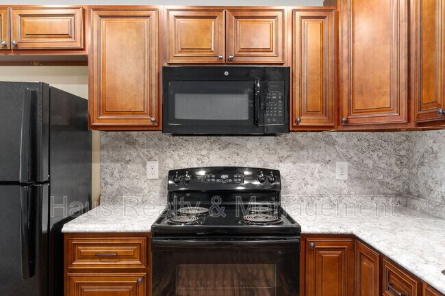 Building Photo - 1709 Evans Rd