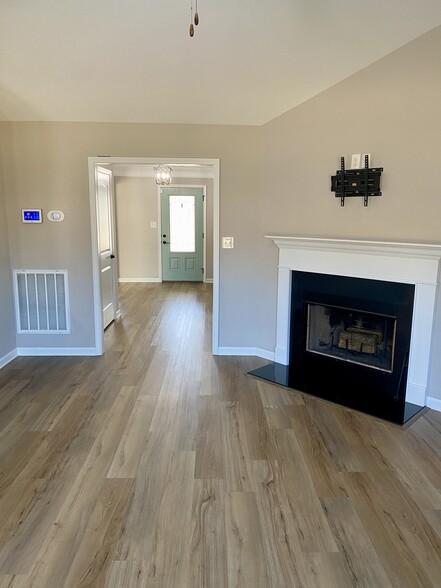 Open Concept Living Area - 3026 Farmhouse Dr