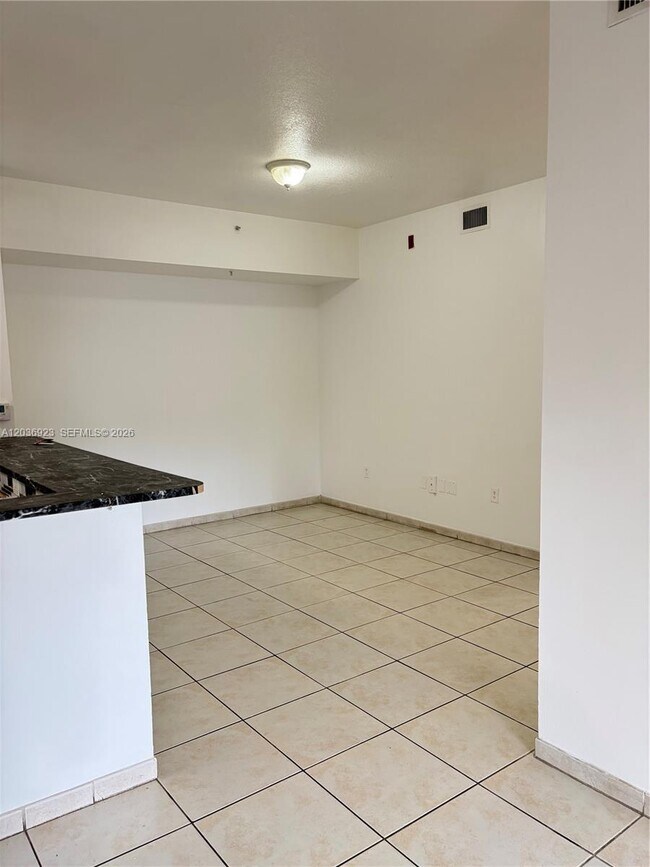 Building Photo - 7360 NW 114th Ave
