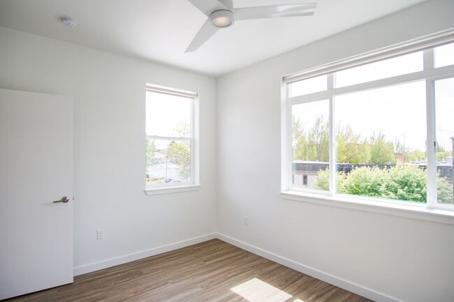 Building Photo - Spacious 1-Bedroom w/Condo-Grade Finishes + Balcony!