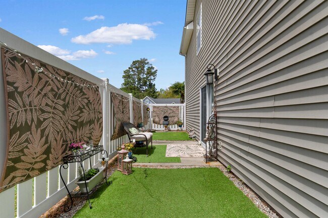 Building Photo - 161 Barclay Dr