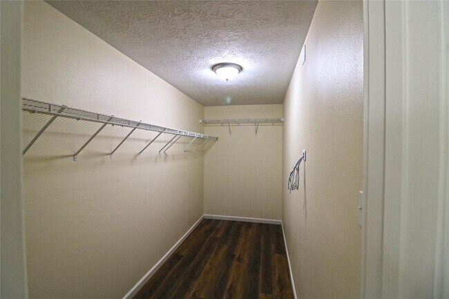 Building Photo - 4727 Ivy Meadow Ln