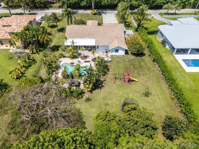 Building Photo - 14463 SW 16th Ct