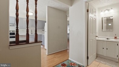 Building Photo - 7821 Fairborn Ct