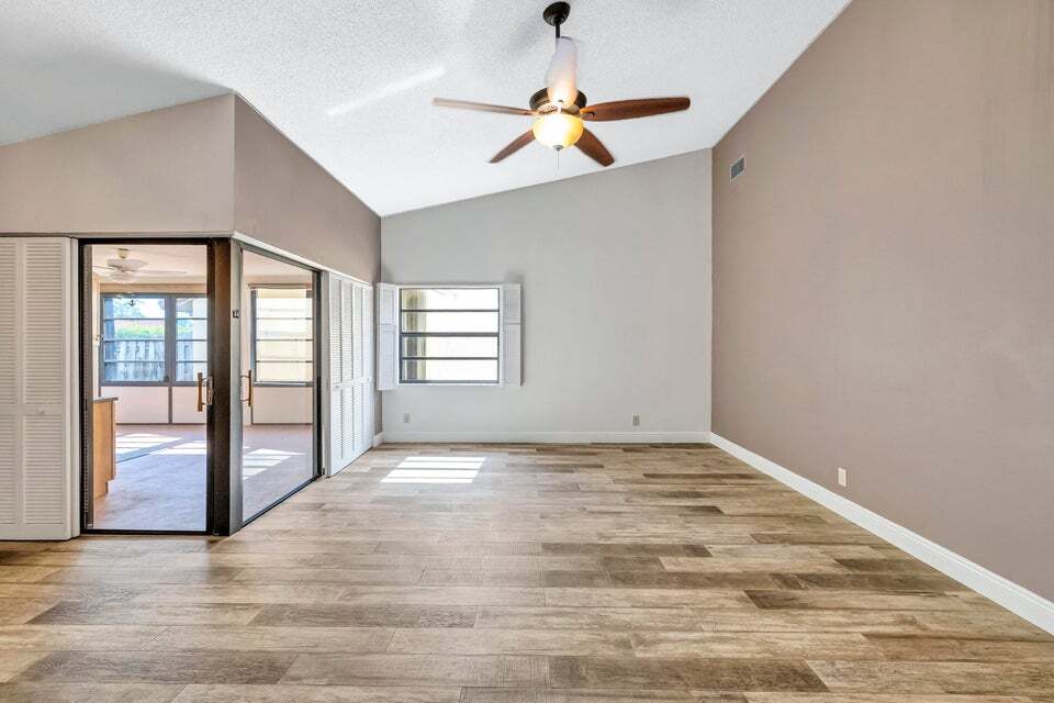Building Photo - 2075 NW 15th Pl