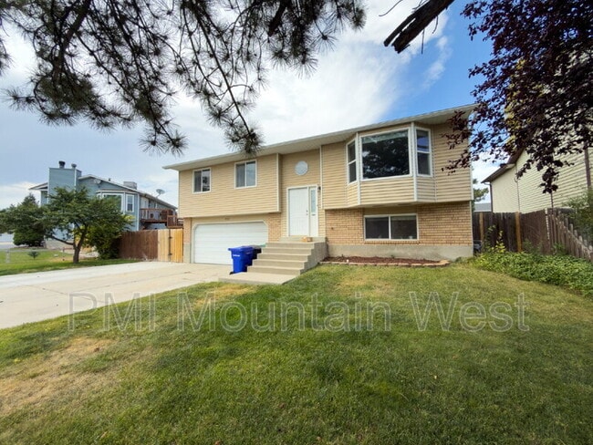 Building Photo - 4982 Aspen Shadow Ct
