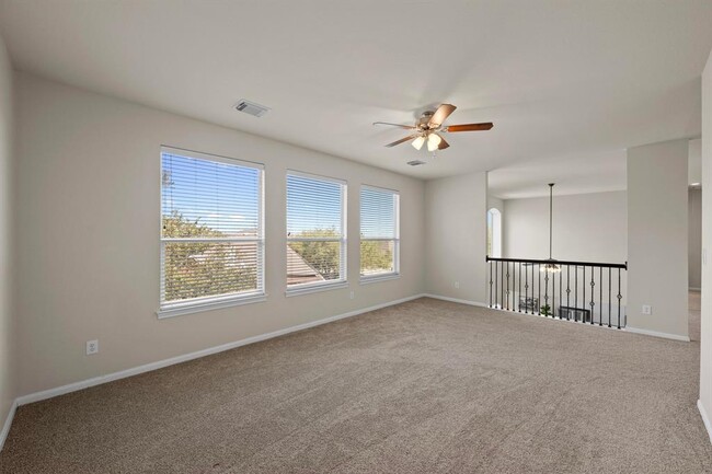 Building Photo - 1301 Horseback Hollow