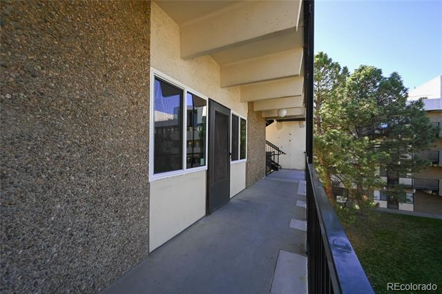 Building Photo - 364 S Ironton St