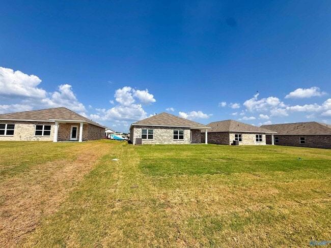Building Photo - 124 Betty Williams Dr