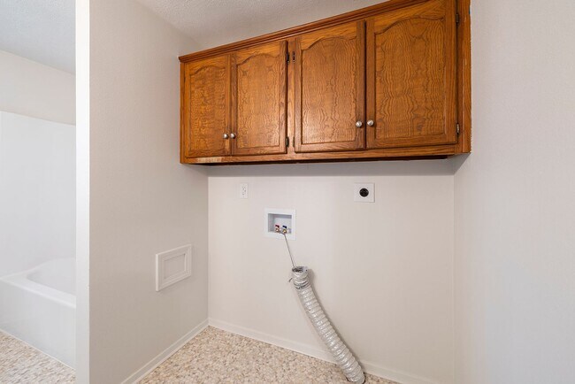 Building Photo - Charming Updated Home with 1-Car Garage, Fenced Backyard & Modern Finishes