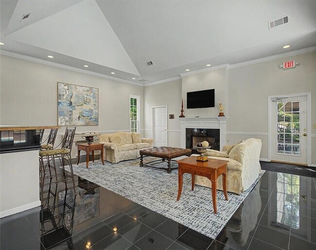 Building Photo - 3636 Habersham Rd NW