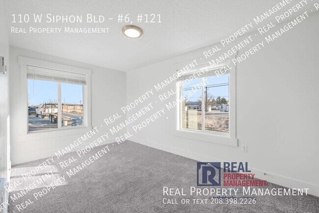 Building Photo - 110 W Siphon Rd