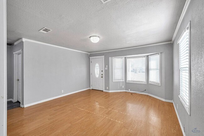 Building Photo - 3519 N Northstar Ave