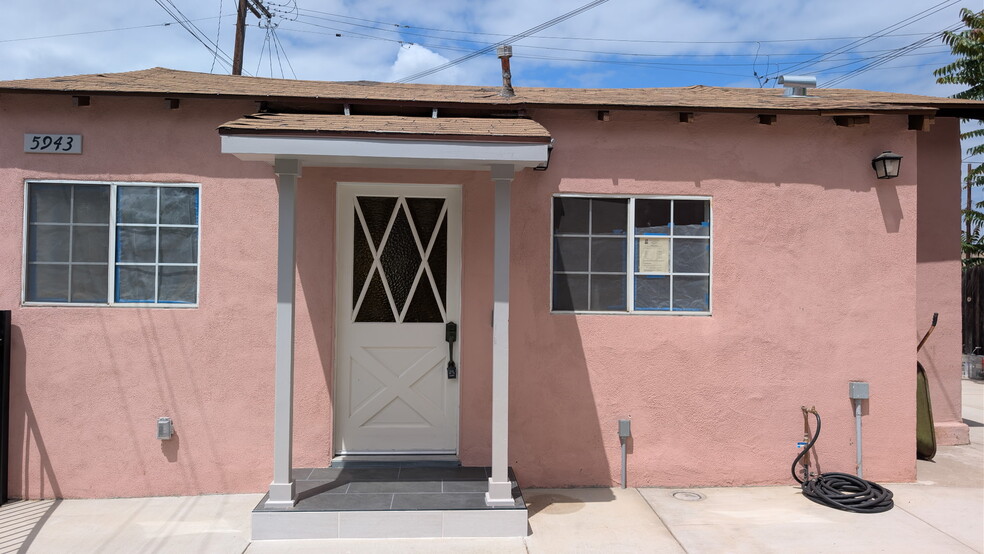 Building Photo - 5943 Camellia Ave