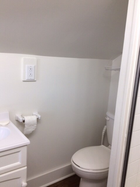 Building Photo - Germania