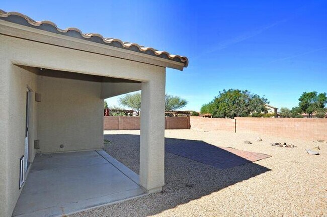 Building Photo - Charming home is San Lucas