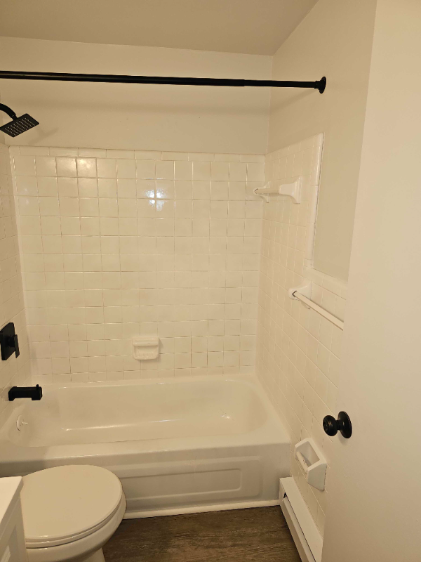 Building Photo - 5856 Highview Dr
