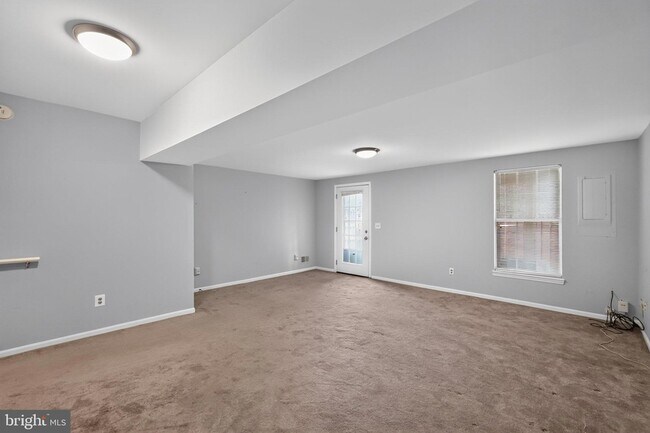 Building Photo - 20944 Rootstown Terrace