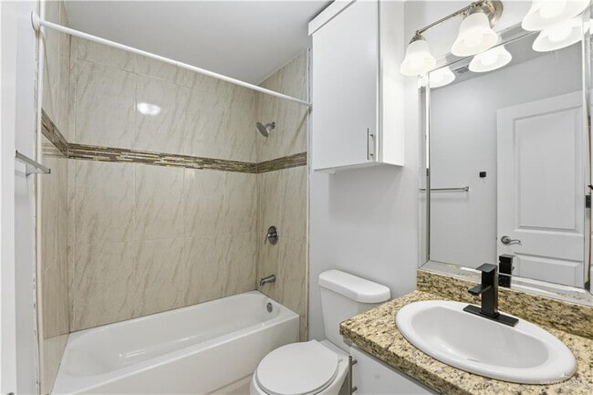 Building Photo - 14 Lotto Ln