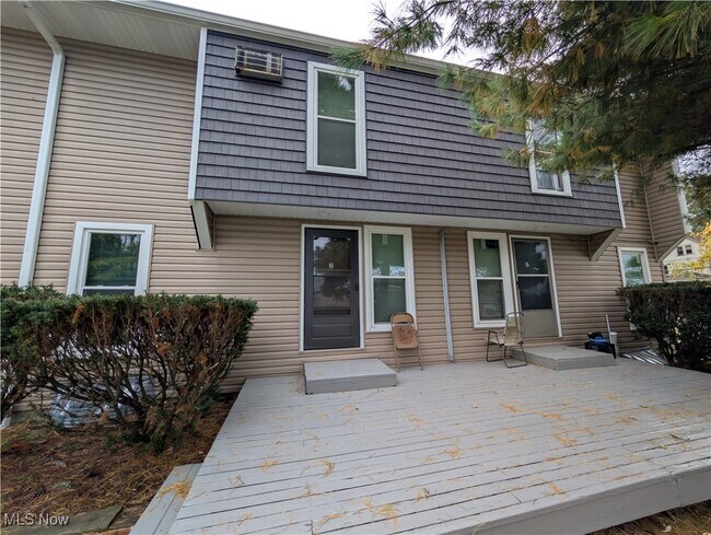 Primary Photo - 595 Dayton St