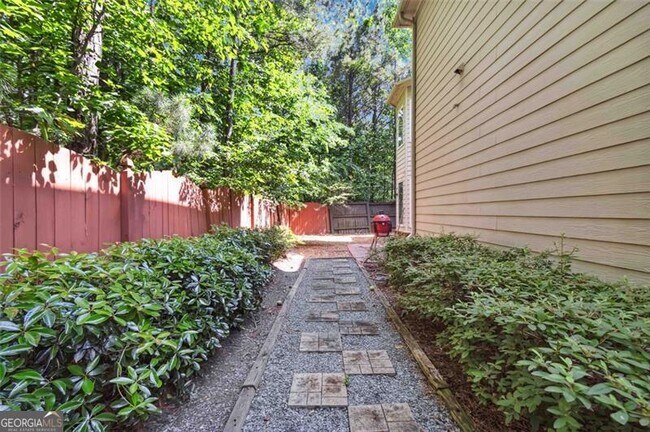 Building Photo - 11931 Aspen Forest Dr